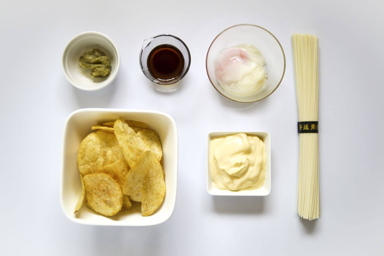 ズボラおつまみ！ 温玉ポテチ素麺の材料