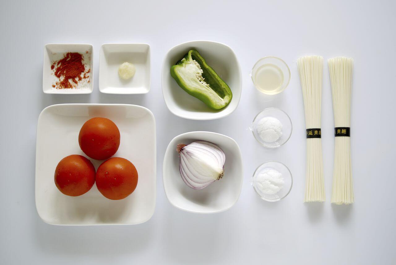 スパイシーうま辛！ メキシカンサルサそうめんの材料